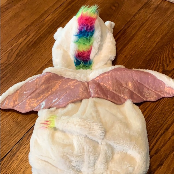 Adorable 6 to 12 months rainbow unicorn costume - Picture 5 of 8